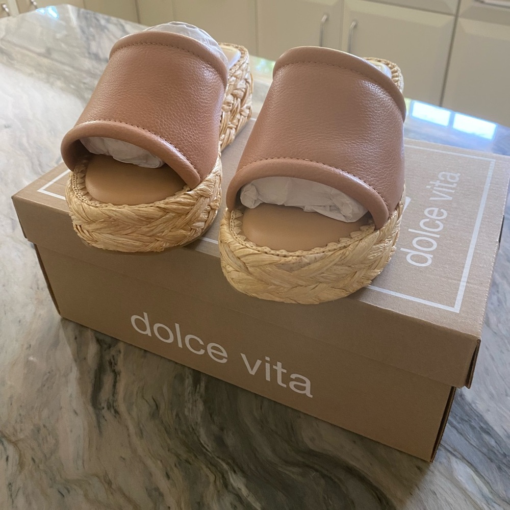 Dolce Vita Chavi Sandal in Tan - Picture 7 of 10